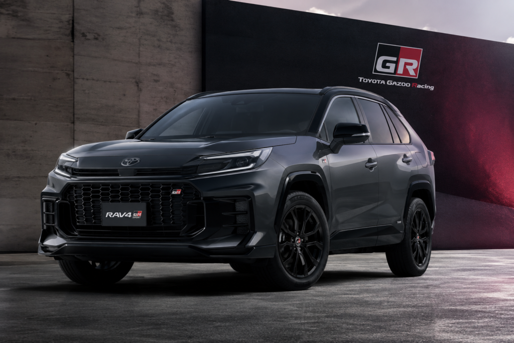 新型RAV4 GR SPORT（GRS）徹底解説｜価格630万円・国内初設定のトップモデルPHEVの実力